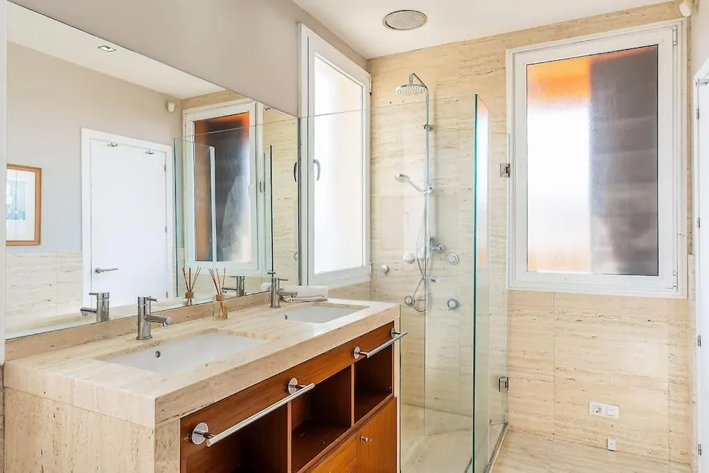 Canela Homes Barcelona Atic Apartment