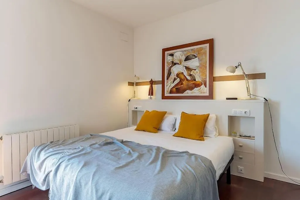 Canela Homes Barcelona Atic 0*,